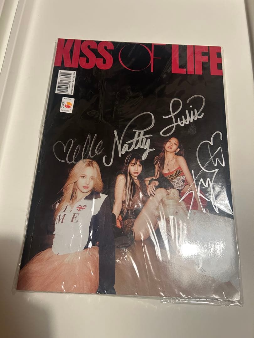 KISS OF LIFE サイン入りアルバム