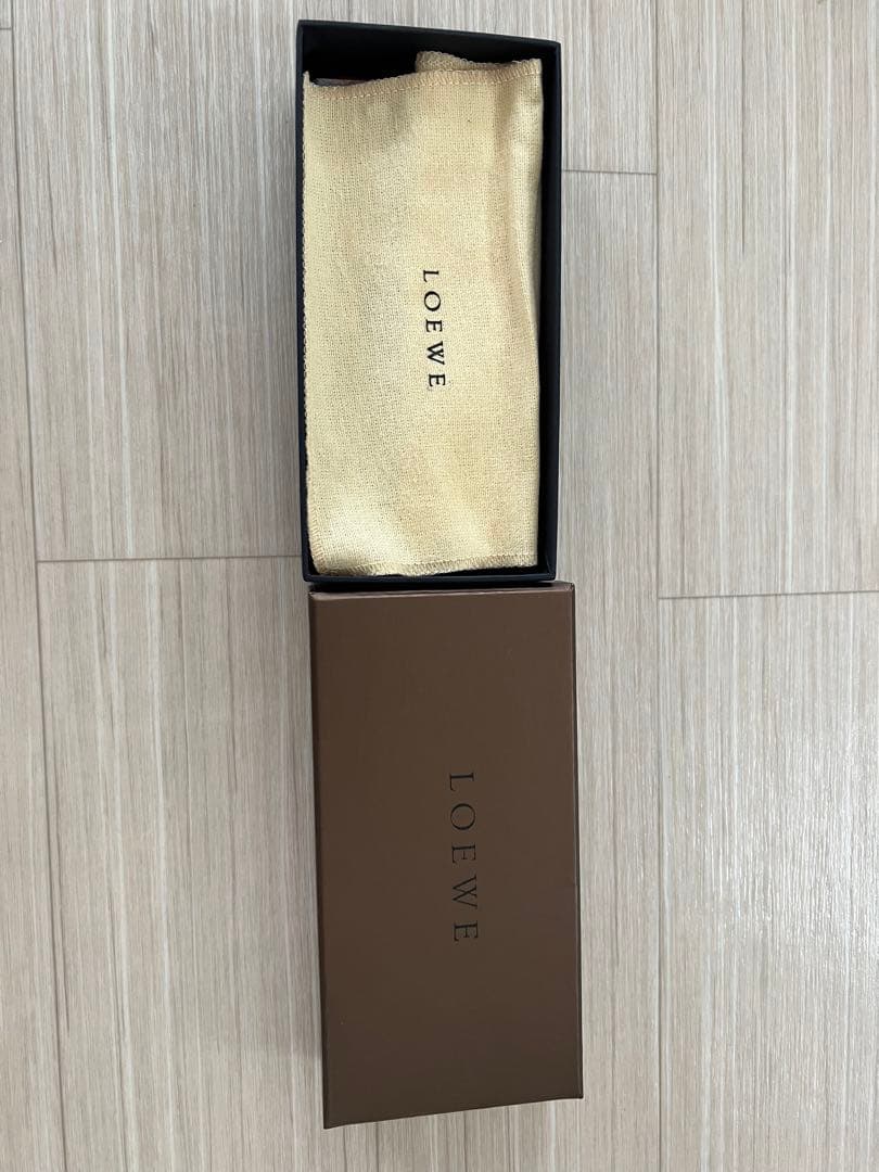 LOEWE ケース
