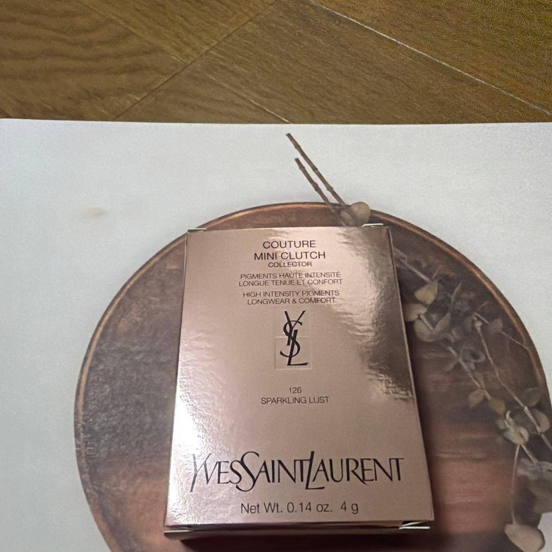 「新品未開封品」イヴサンローラン　クチュールミニクラッチ126