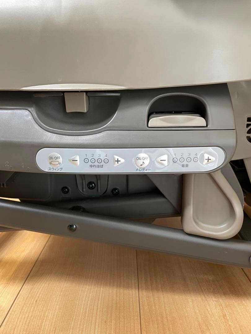 【美品】ネムリラ Combi AUTO SWING BEDi