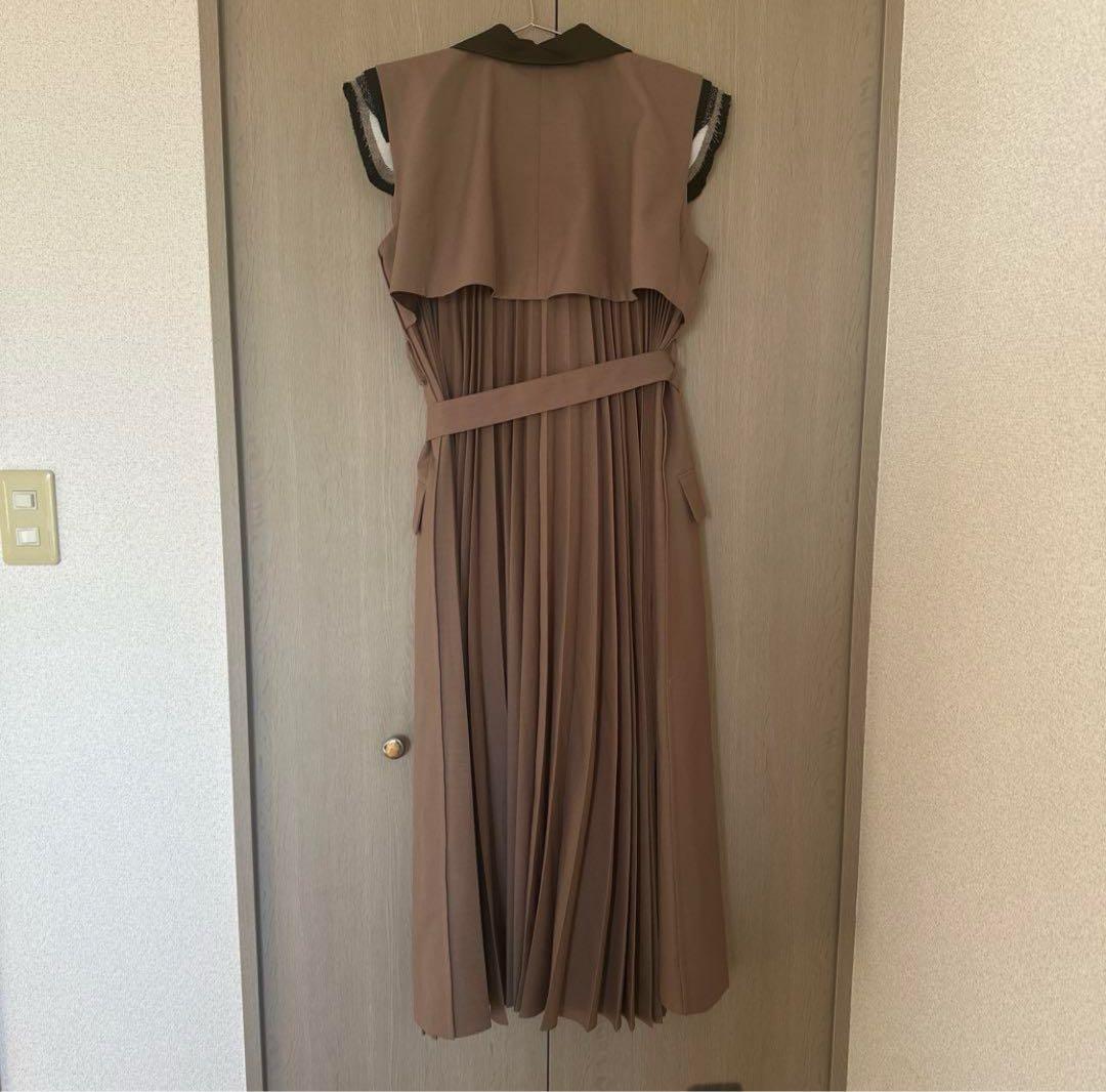 sacai バックプリーツトレンチドレス 定価137,000円