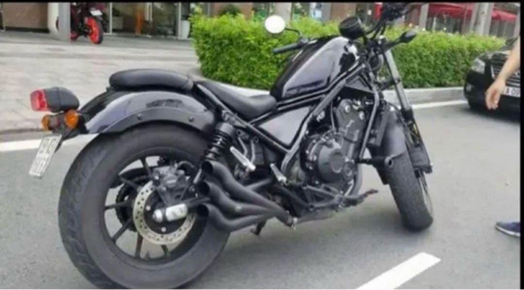 ホンダ　レブル250 2023年~2025モデル　マフラー 3本出し