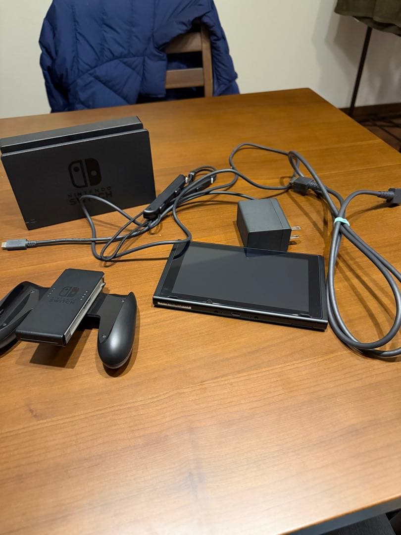 Nintendo Switch 本体 グレー　バッテリー強化版　ジョイコンと箱無