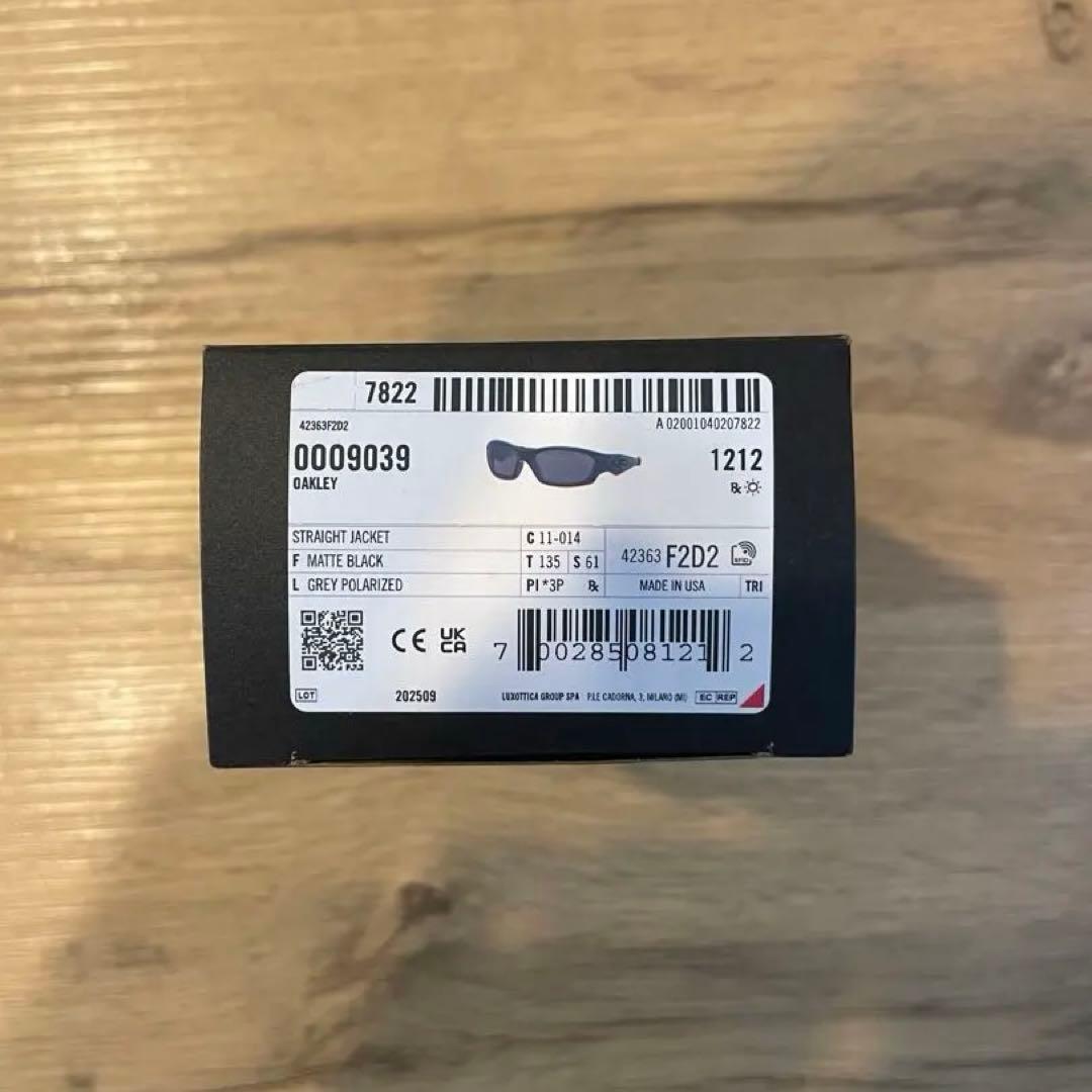 Oakley straight jacket ストレートジャケット