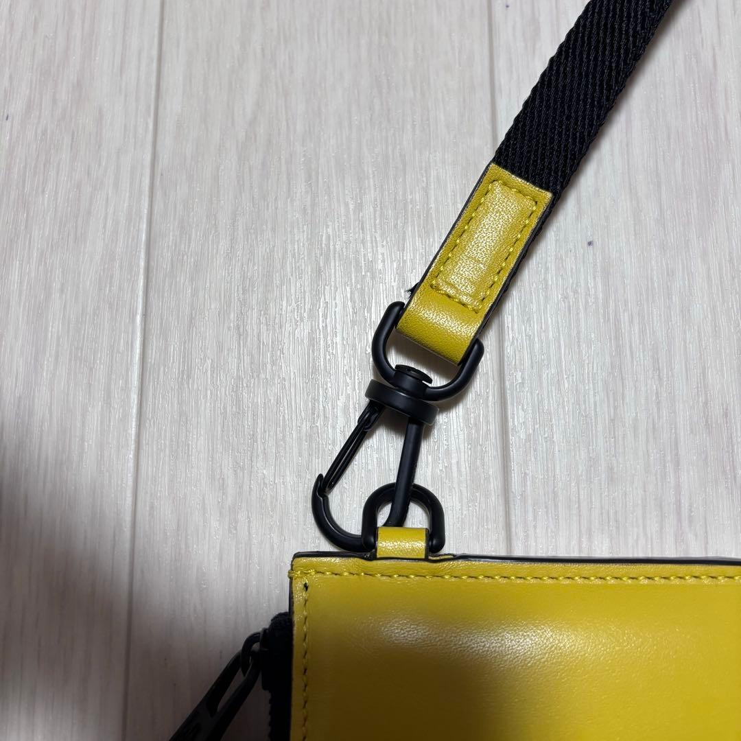 極美品 モンクレール　ウォレット　財布　パスケース　イエロー　4K27