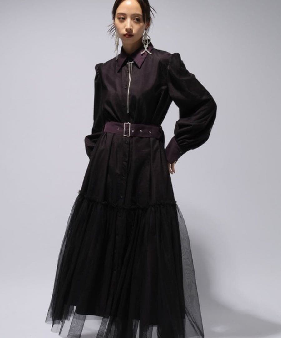 ワインレッドと黒のロングドレス　チュールレイヤーデザインワンピース HARE