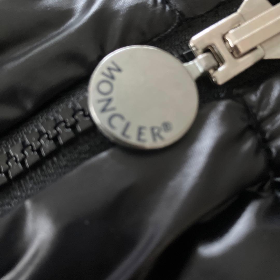 MONCLER リバーシブルダウンベスト