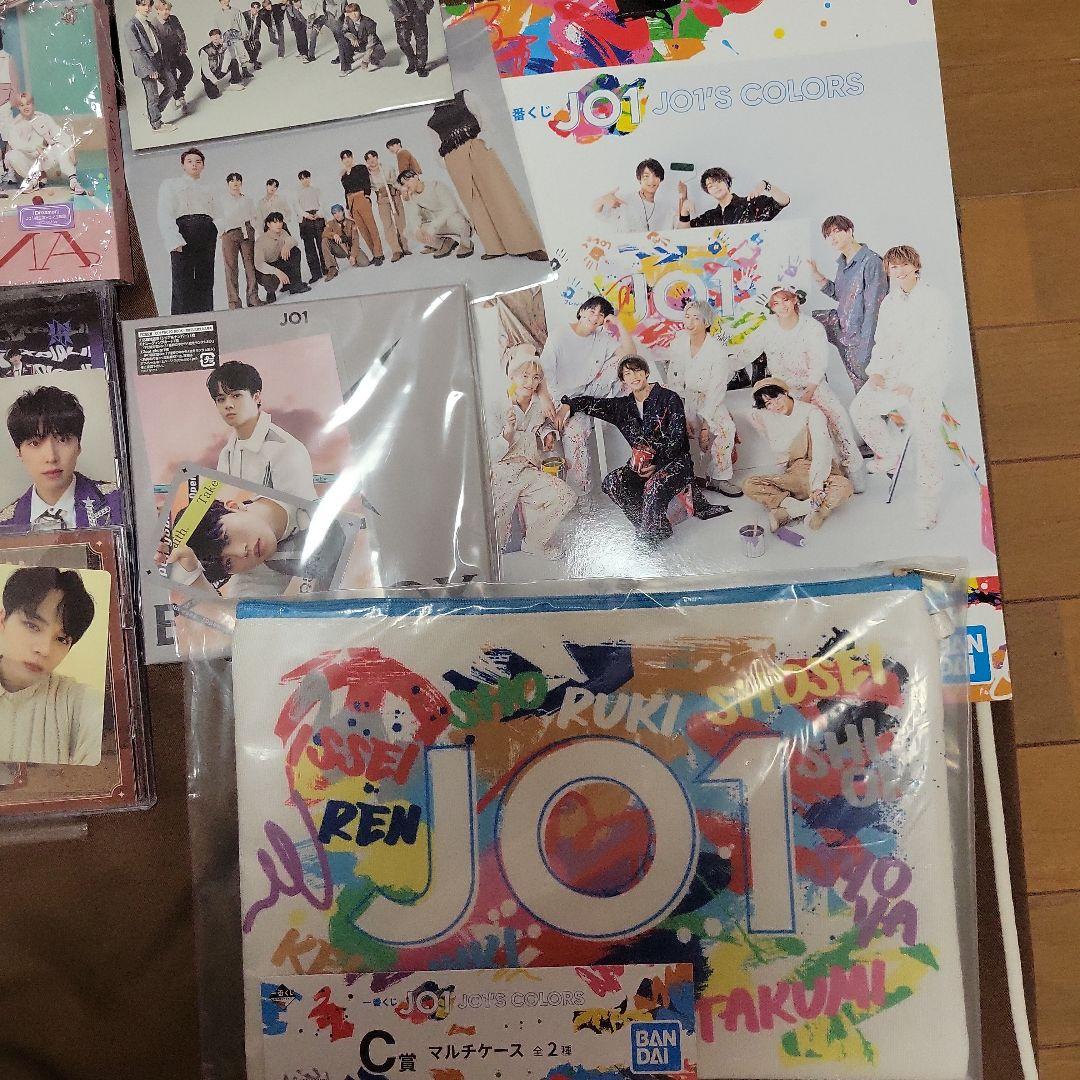 JO1、トレカ付、シングル&アルバムセット(ファンクラブ限定フォト&CD)新年値
