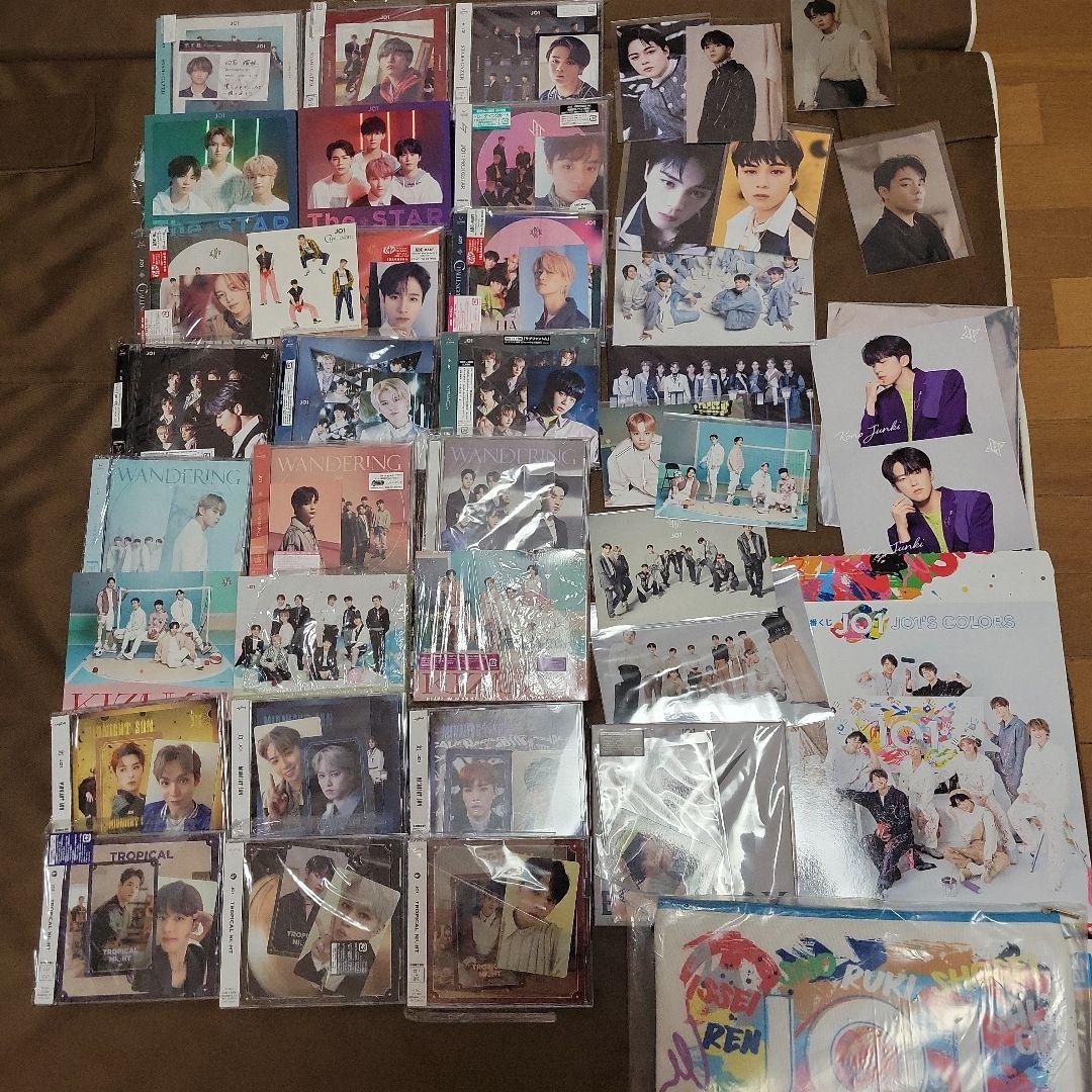 JO1、トレカ付、シングル&アルバムセット(ファンクラブ限定フォト&CD)新年値