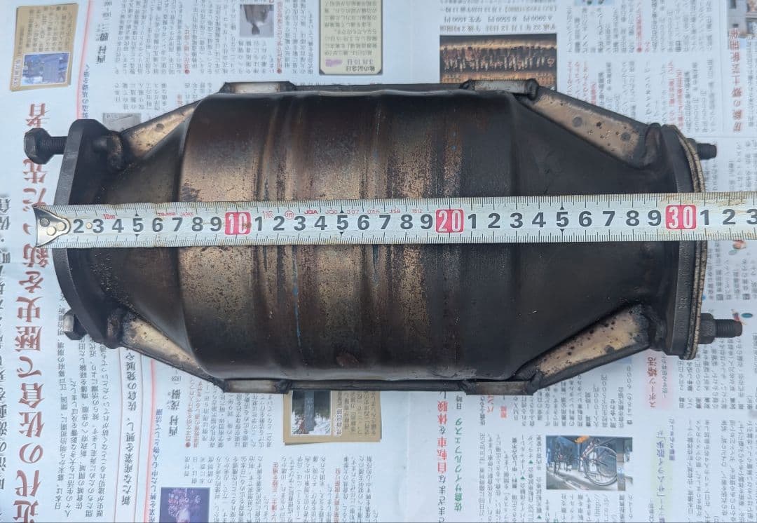 触媒コンバーター 　触媒　車種　不明