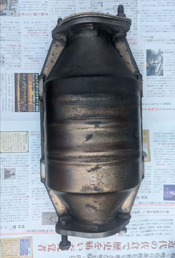 触媒コンバーター 　触媒　車種　不明