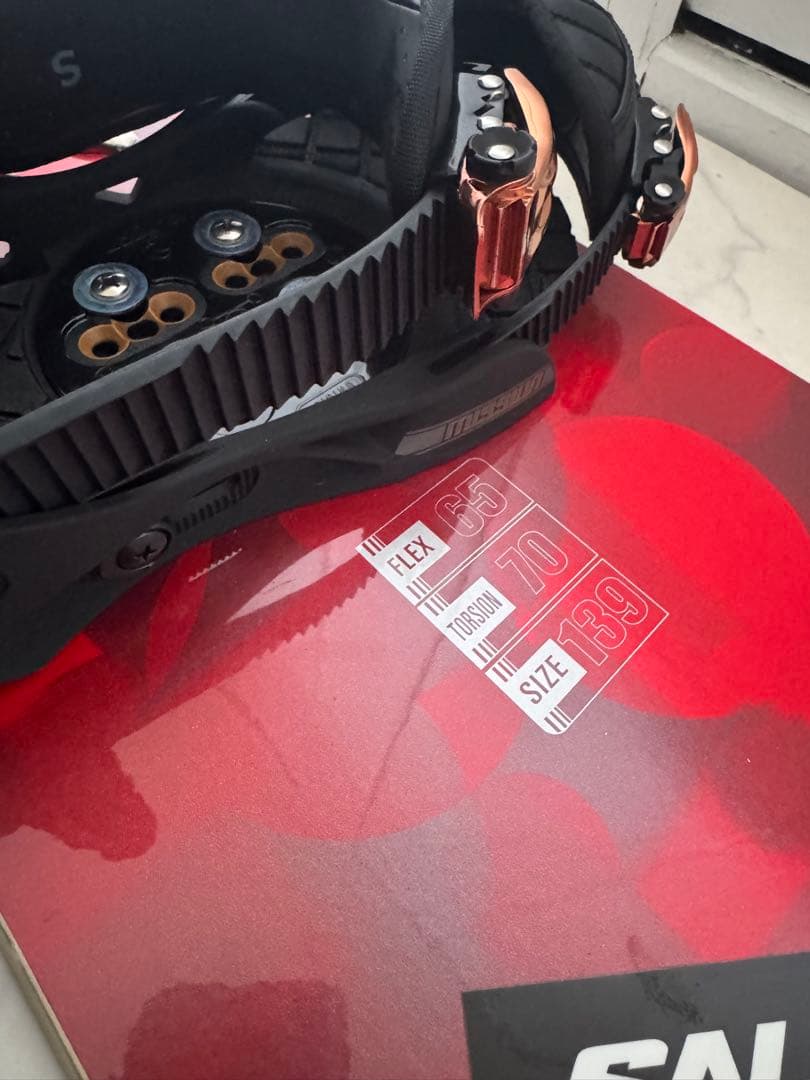 YONEX レディース スノーボード139cm BURTONバイン付き　グラトリ