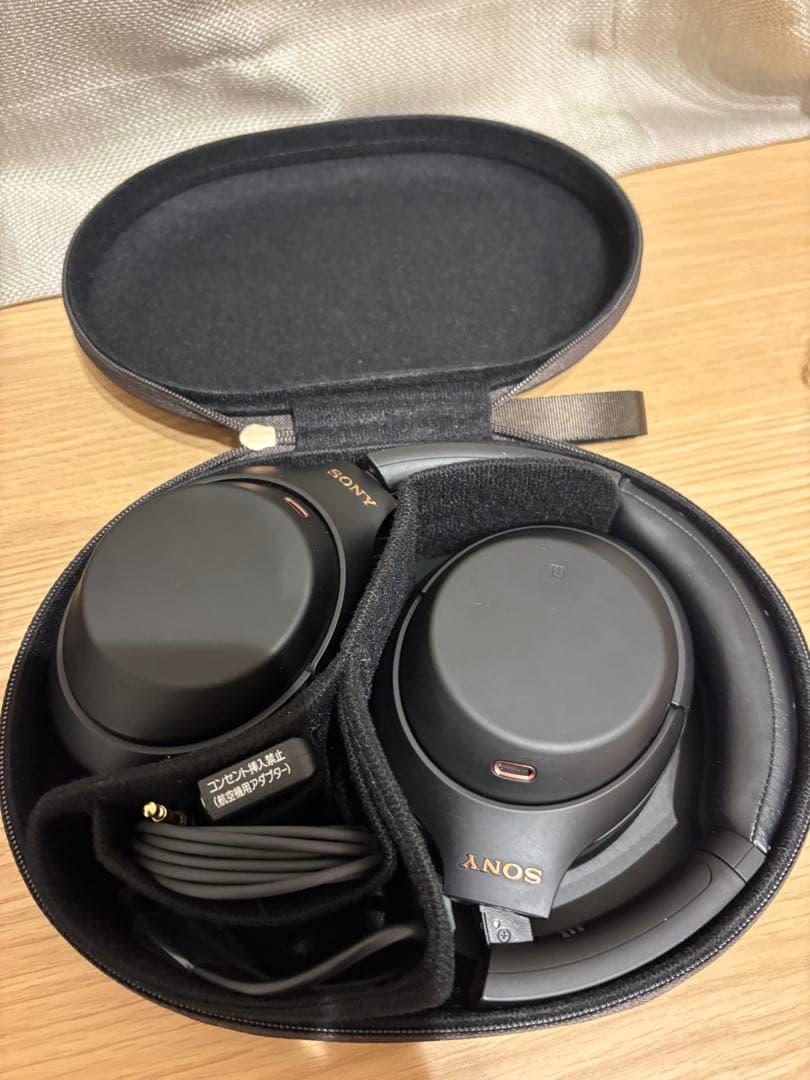 Sony ワイヤレスヘッドホン ブラック ハードケース付き WH-1000XM4