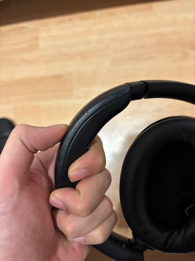 Sony ワイヤレスヘッドホン ブラック ハードケース付き WH-1000XM4