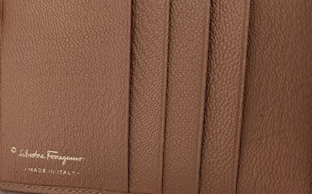 Ferragamo　財布
