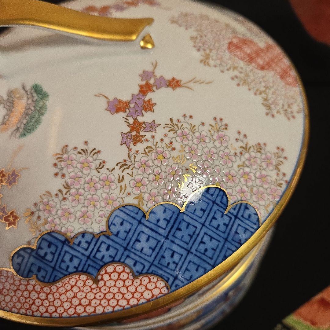 【希少な未使用美品】有田焼 其泉窯 染錦春秋紋　三段重