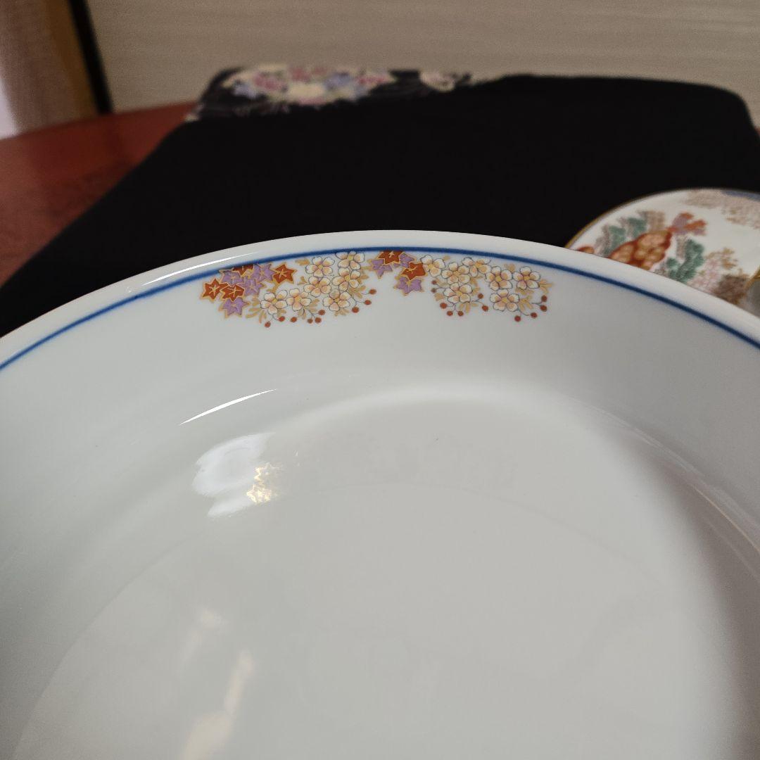 【希少な未使用美品】有田焼 其泉窯 染錦春秋紋　三段重