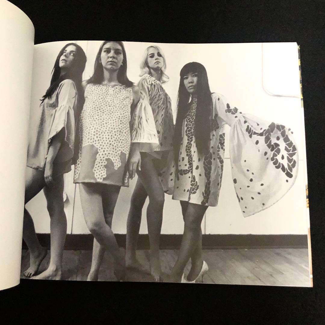 【草間彌生 サイン入】Yayoi Kusama Funiture by graf