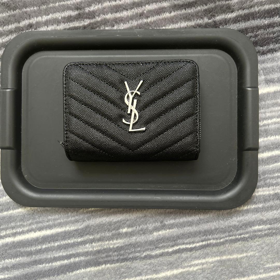 YSL ブラック ミニ財布 イヴ・サンローラン
