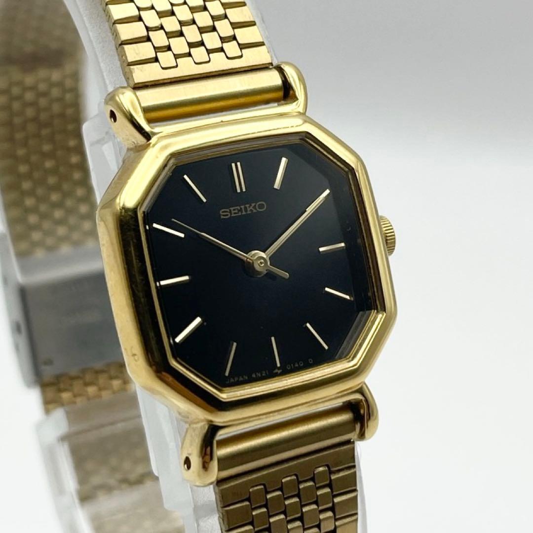 セイコー レディース腕時計 ゴールド オクタゴン ブラック文字盤 クォーツ 稼働