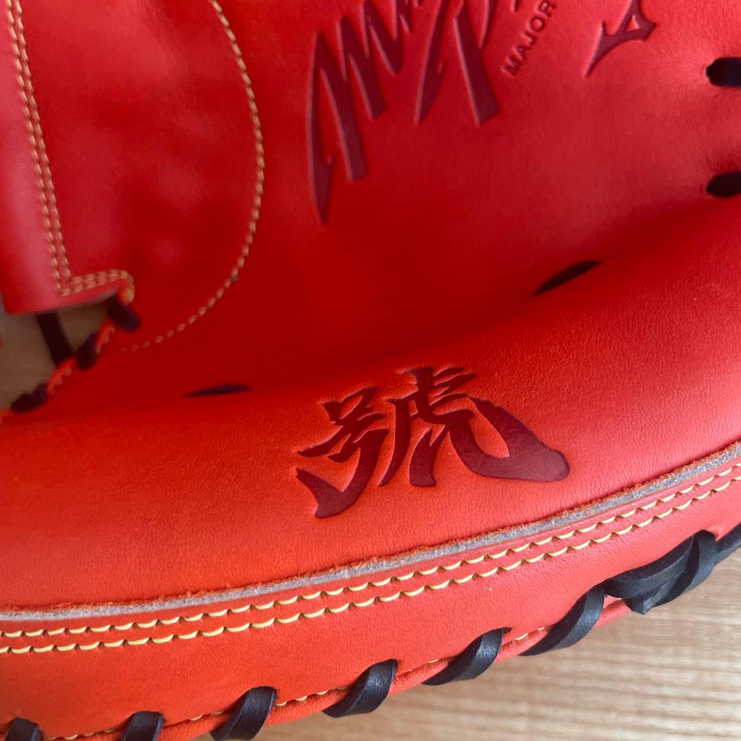 ミズノプロ　硬式用　キャッチャーミット　定価67,100円　B-D　高校野球対応