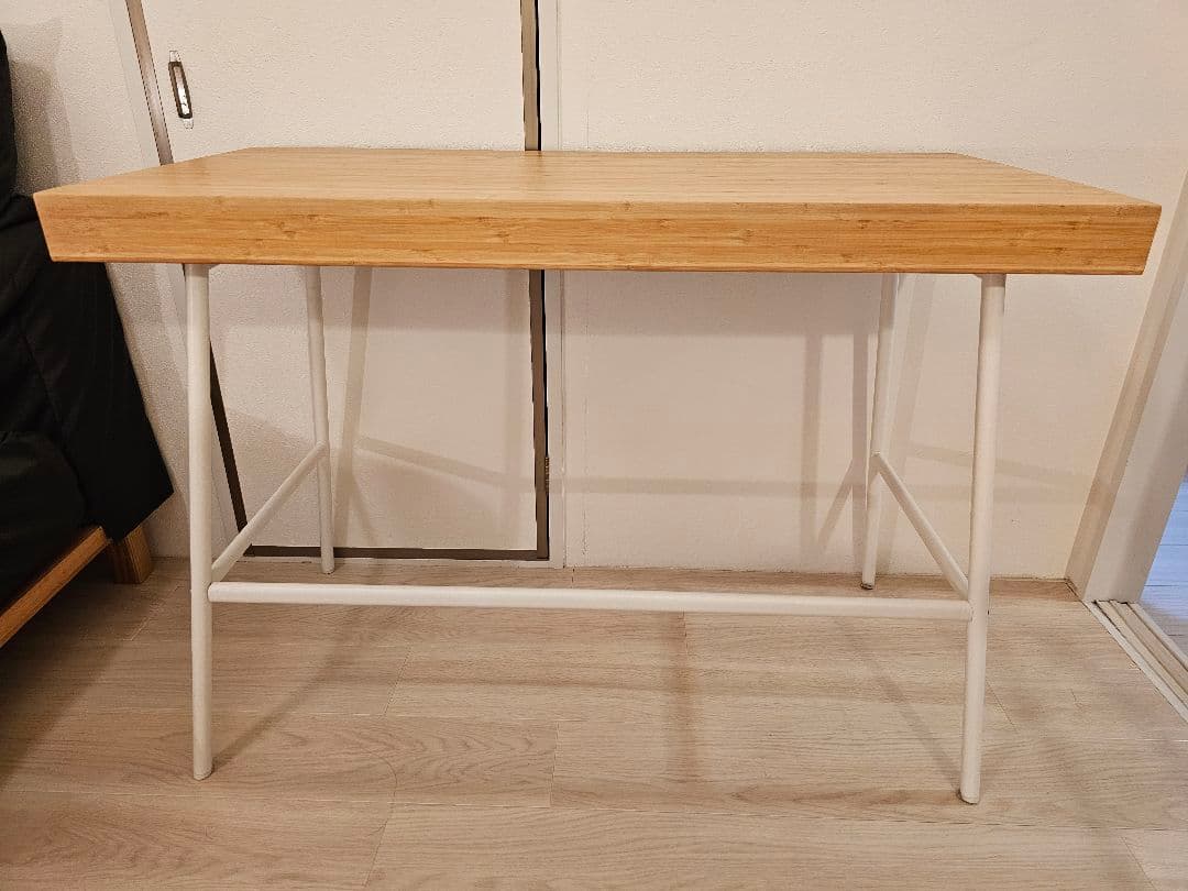 IKEA LILLÅSEN リルオーセン デスク　机