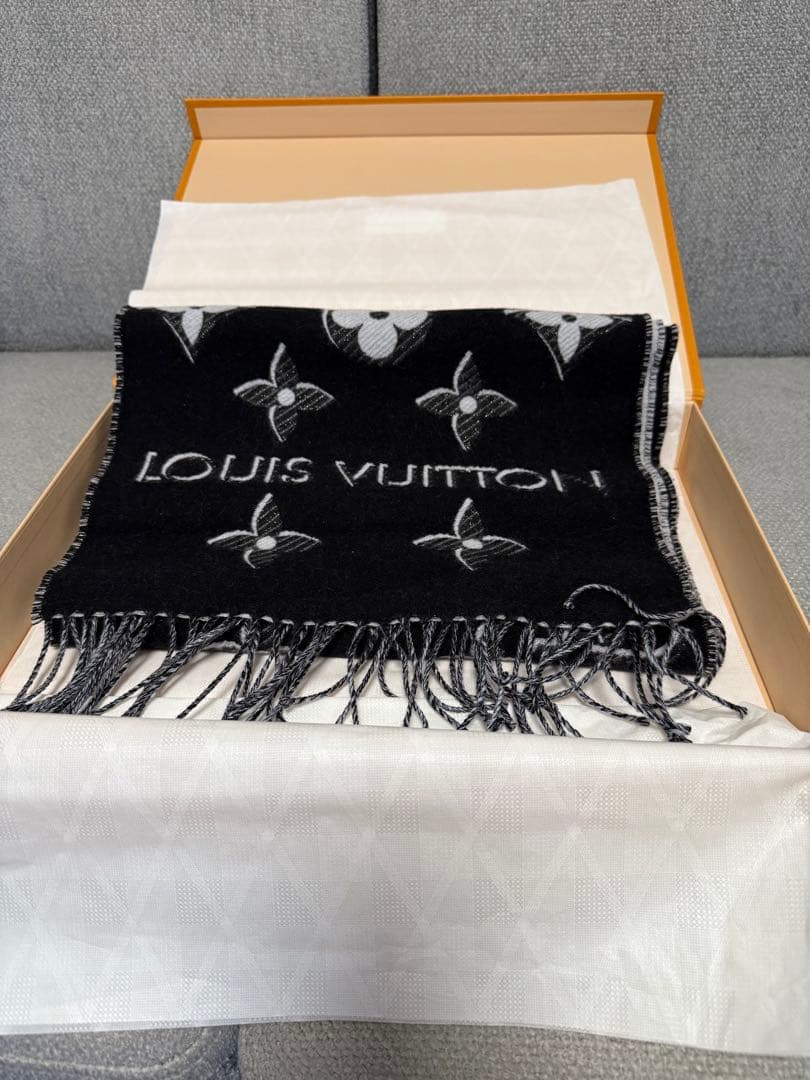 あっちゃん ルイヴィトンマフラー