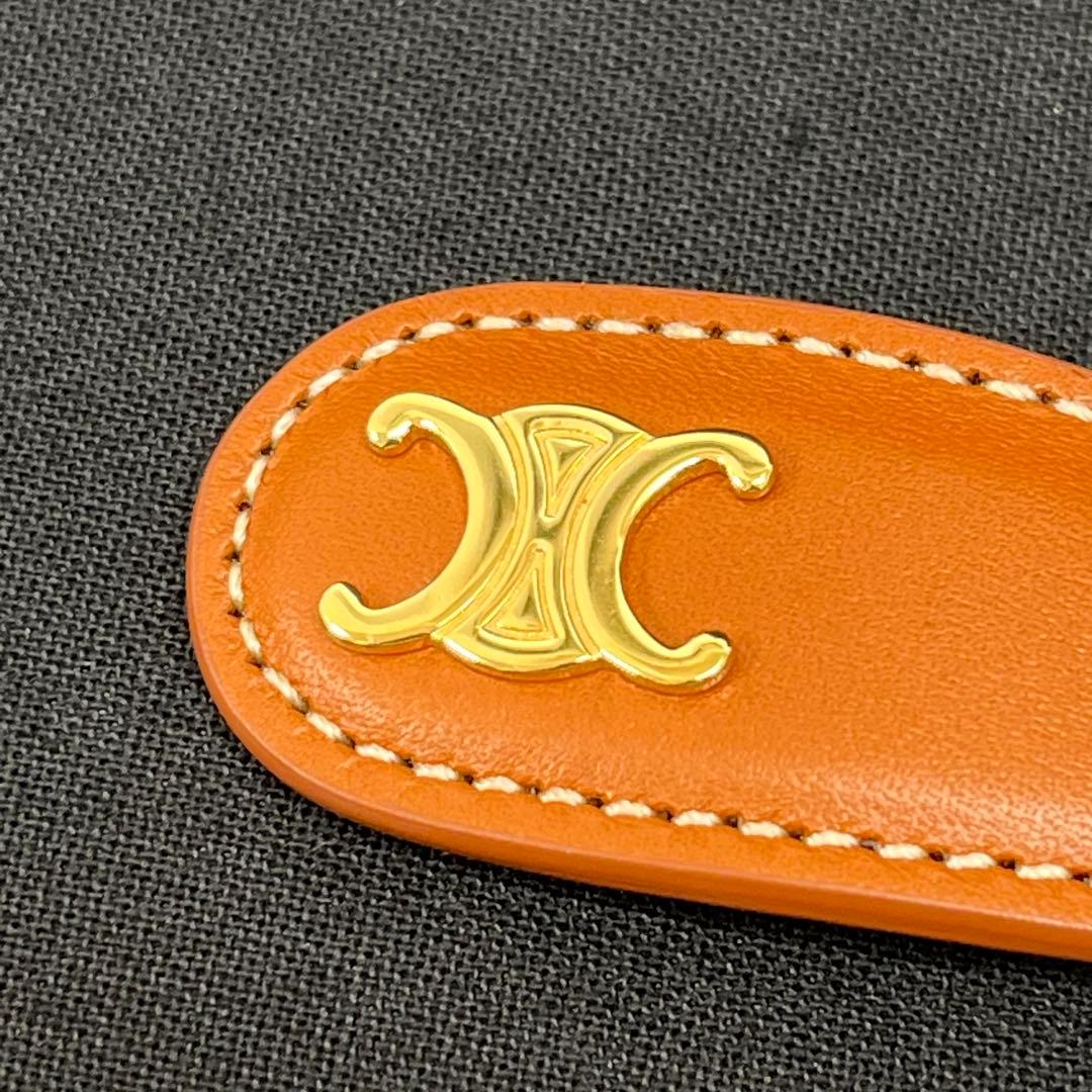 【T】土日限定✨CELINE セリーヌ トリオンフ ヘアピン　ブラウン