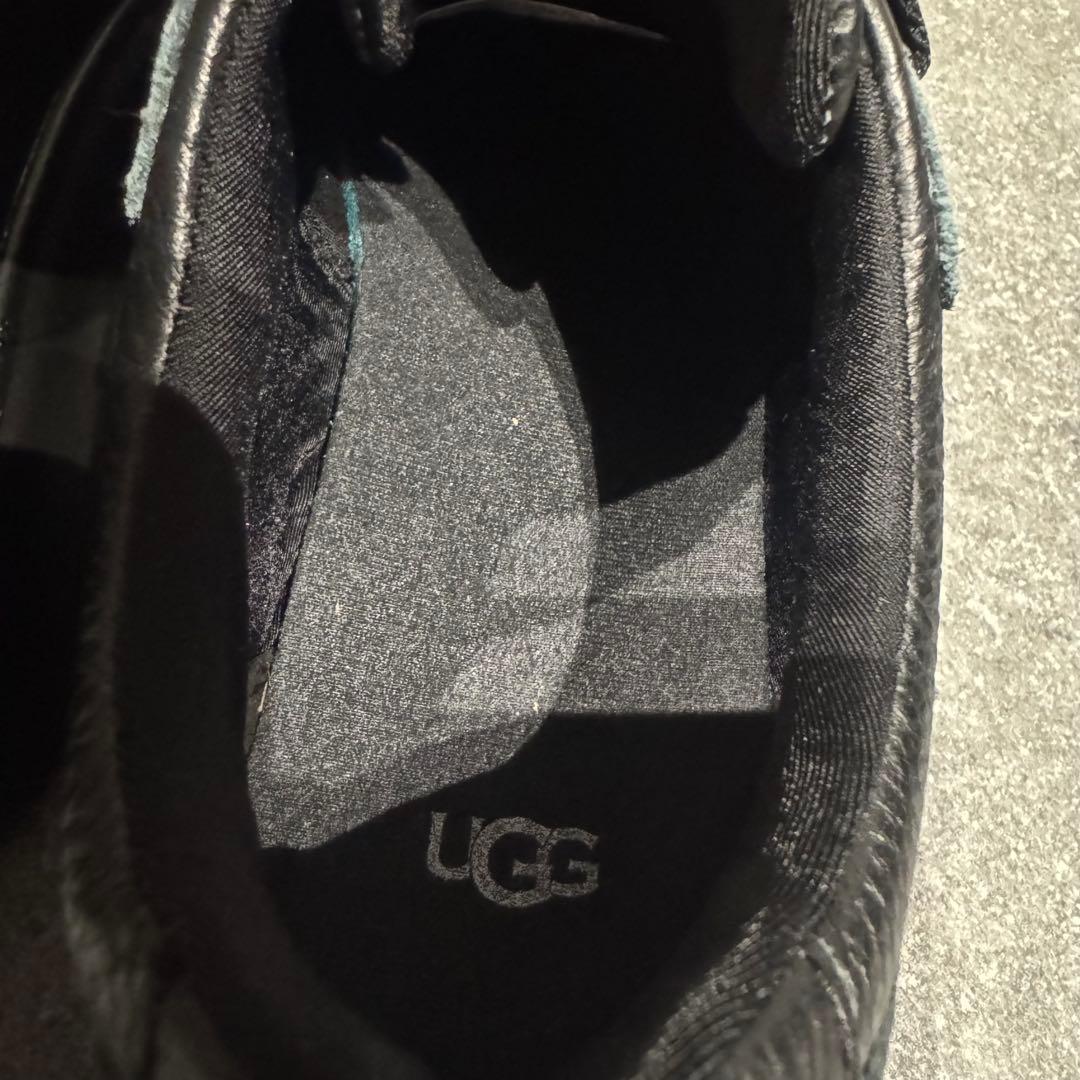 【未使用級】UGG アグ マリンメガレース　23センチ厚底スニーカー 黒 レザー