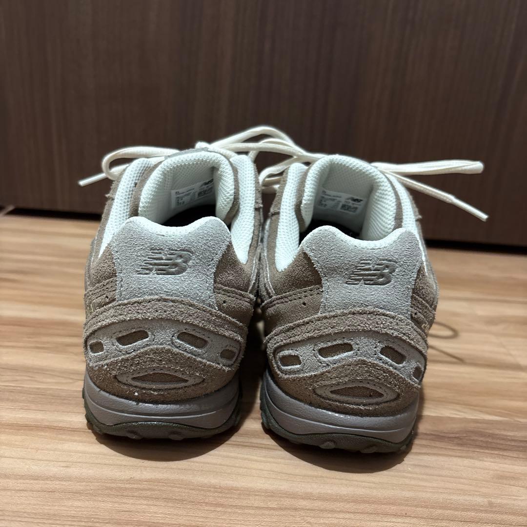 靴 New Balance 204L