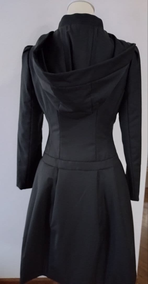 Rene ルネ　34 ブラック フード付き Aラインコート