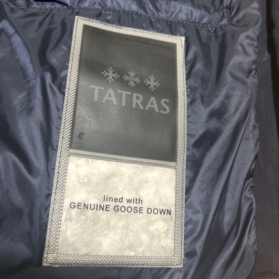 TATRAS フード付きネイビー ポンチョ