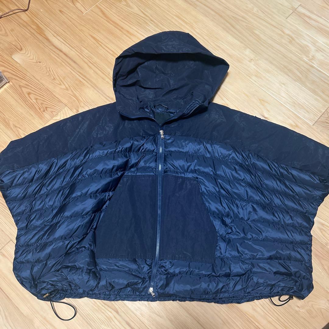 TATRAS フード付きネイビー ポンチョ