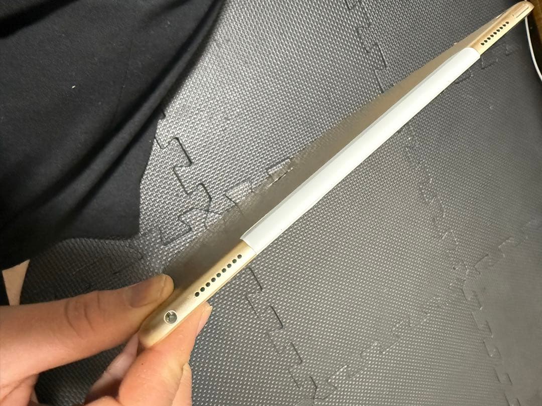 iPad Pro 12.9 128GBWi-Fi+Cellular Simフリー