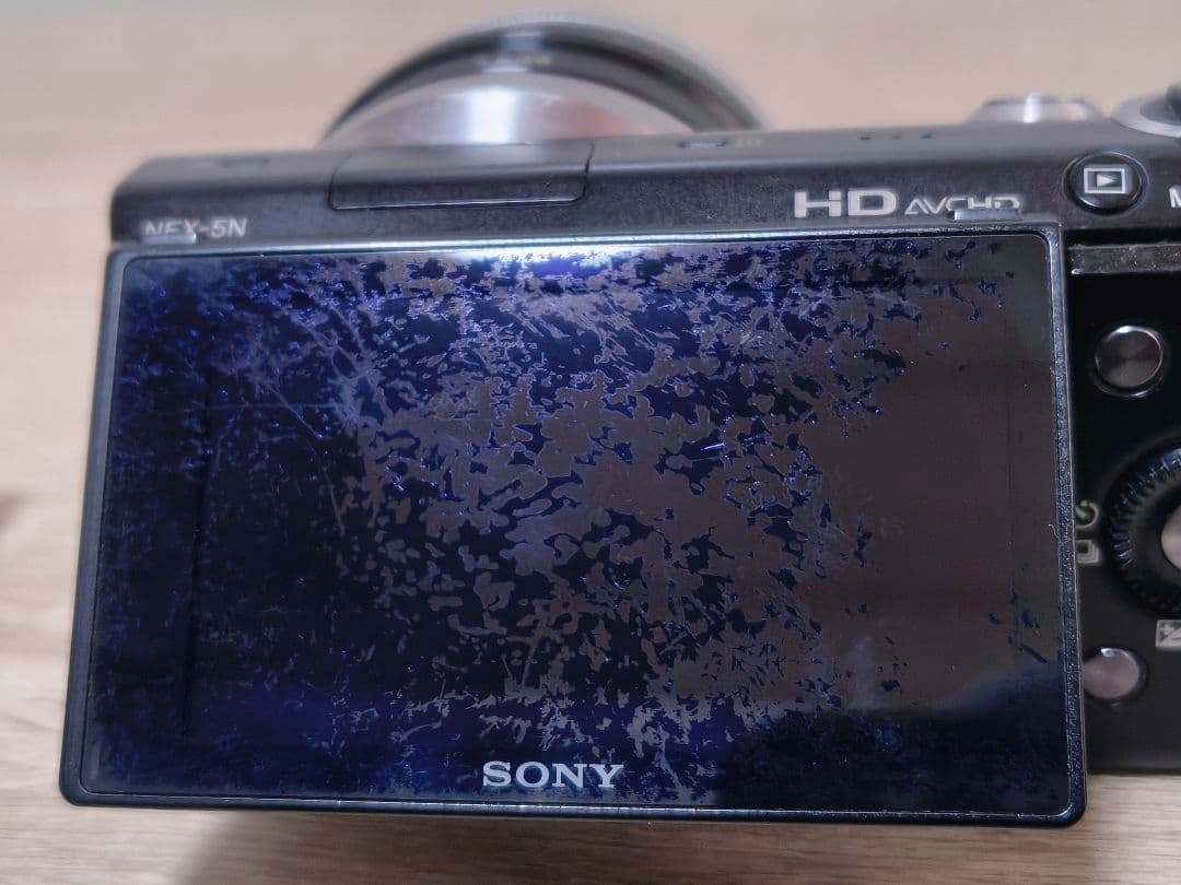 SONY E 2.8/20 単焦点レンズ カメラボディはオマケでお付けします