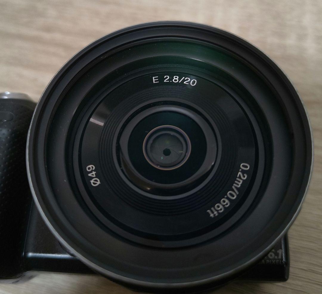 SONY E 2.8/20 単焦点レンズ カメラボディはオマケでお付けします