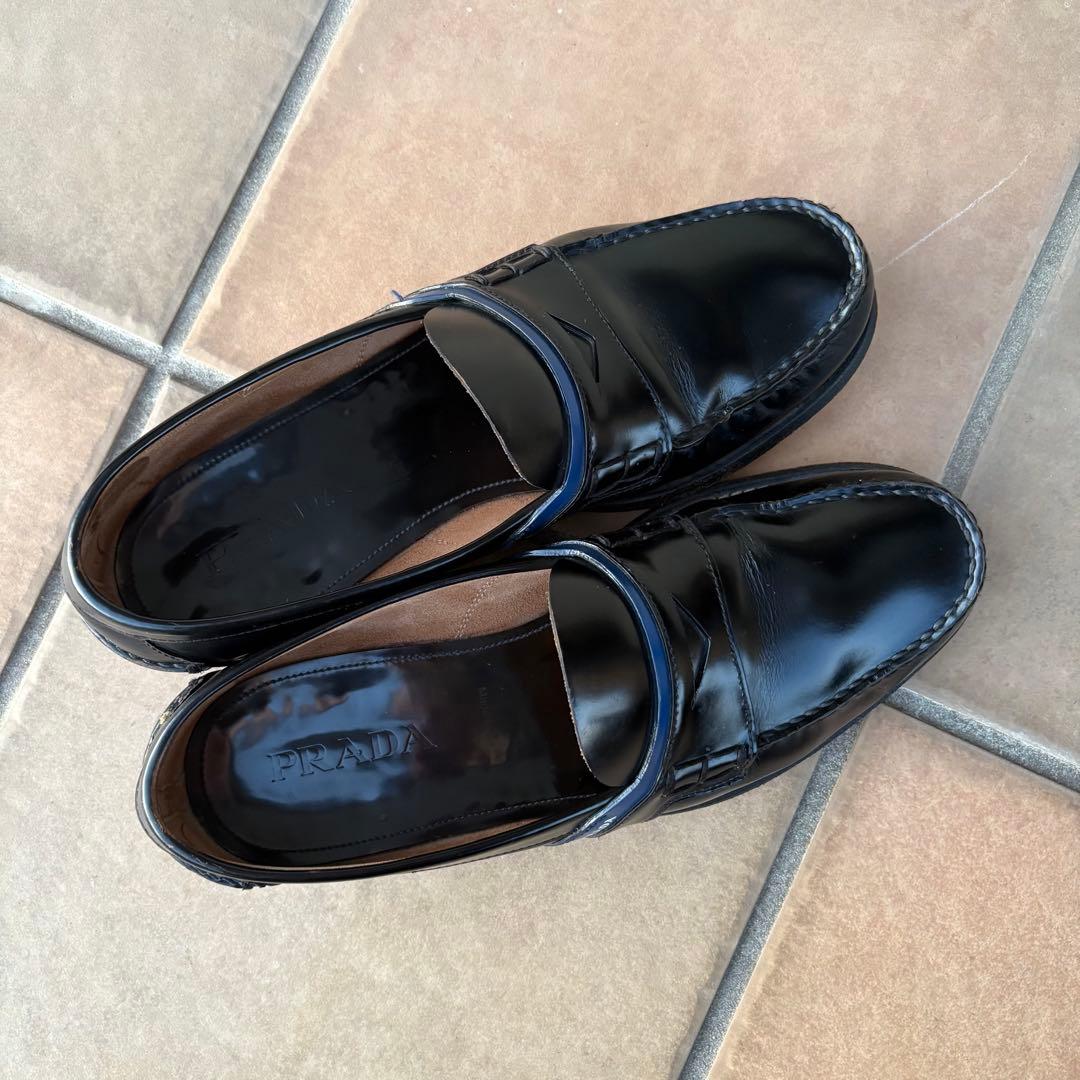 PRADA メンズ ローファー