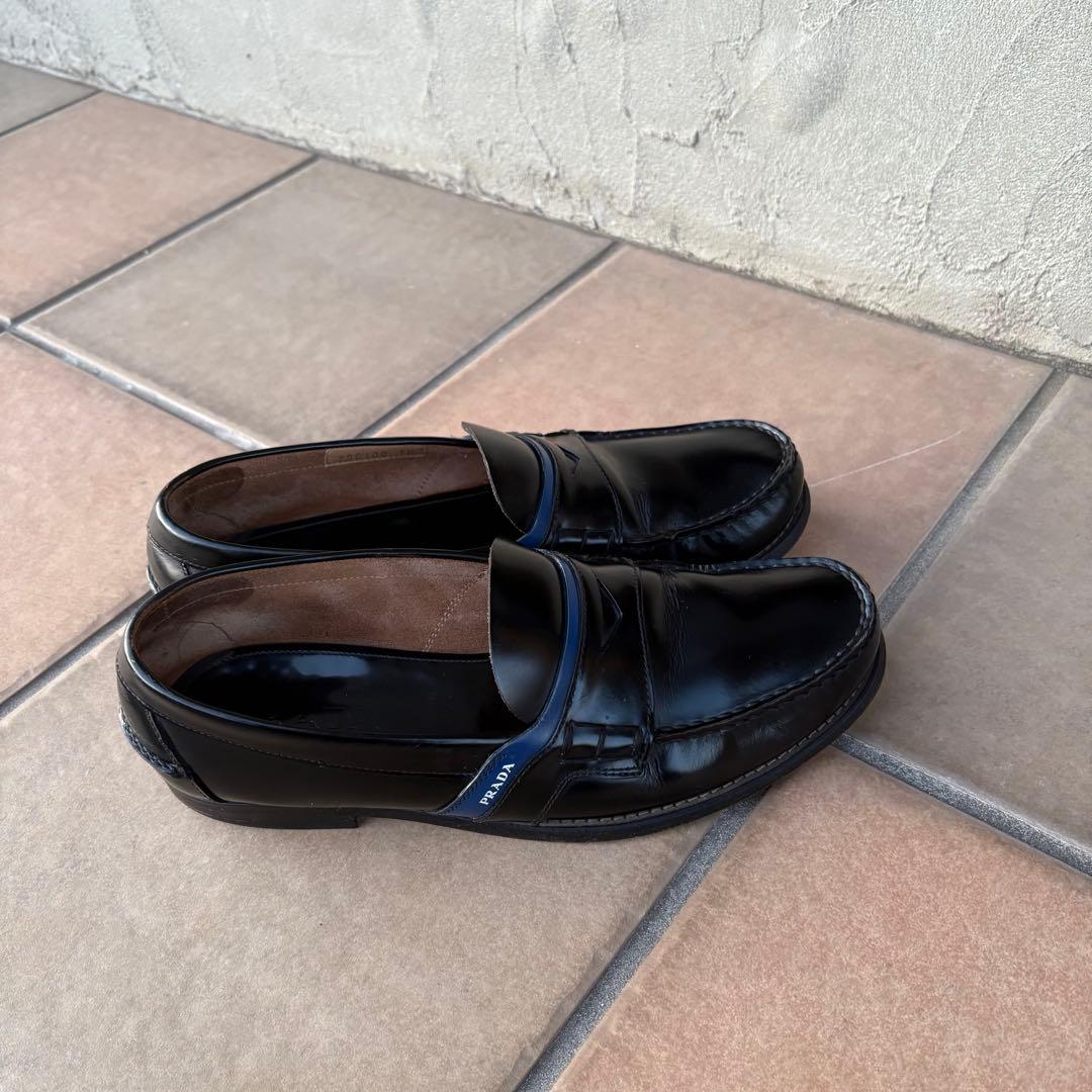 PRADA メンズ ローファー