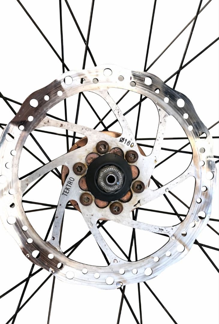 26インチ前後完組ホイール タイヤ、チューブ、ディスク前後、スプロケ付き。