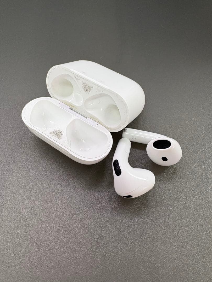 【訳あり】 AirPods 第4世代/ノイズキャンセリング対応/<No1925>