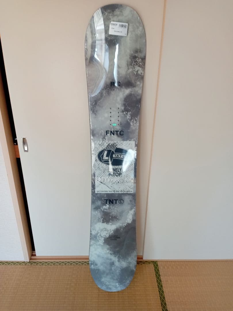 FNTC✰スノーボード✰TNT（L）Black 153cm✰未使用
