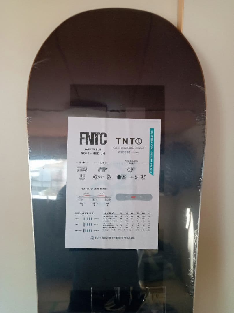 FNTC✰スノーボード✰TNT（L）Black 153cm✰未使用