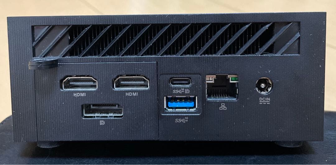 ミニパソコン　ASUS　PN64-S3301AD