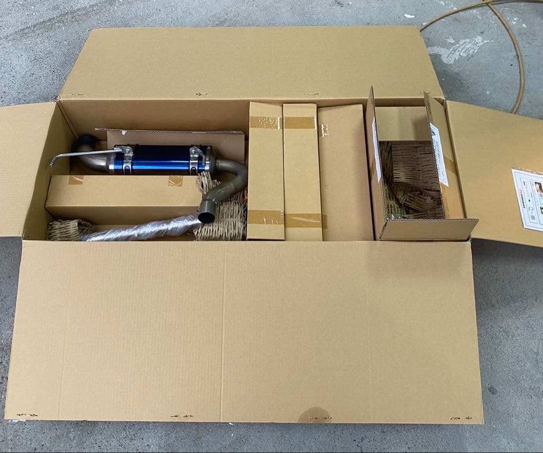 R35　送料込　ヨシムラ　マフラー　チタン製　車検適合　ジムニー　ブルー