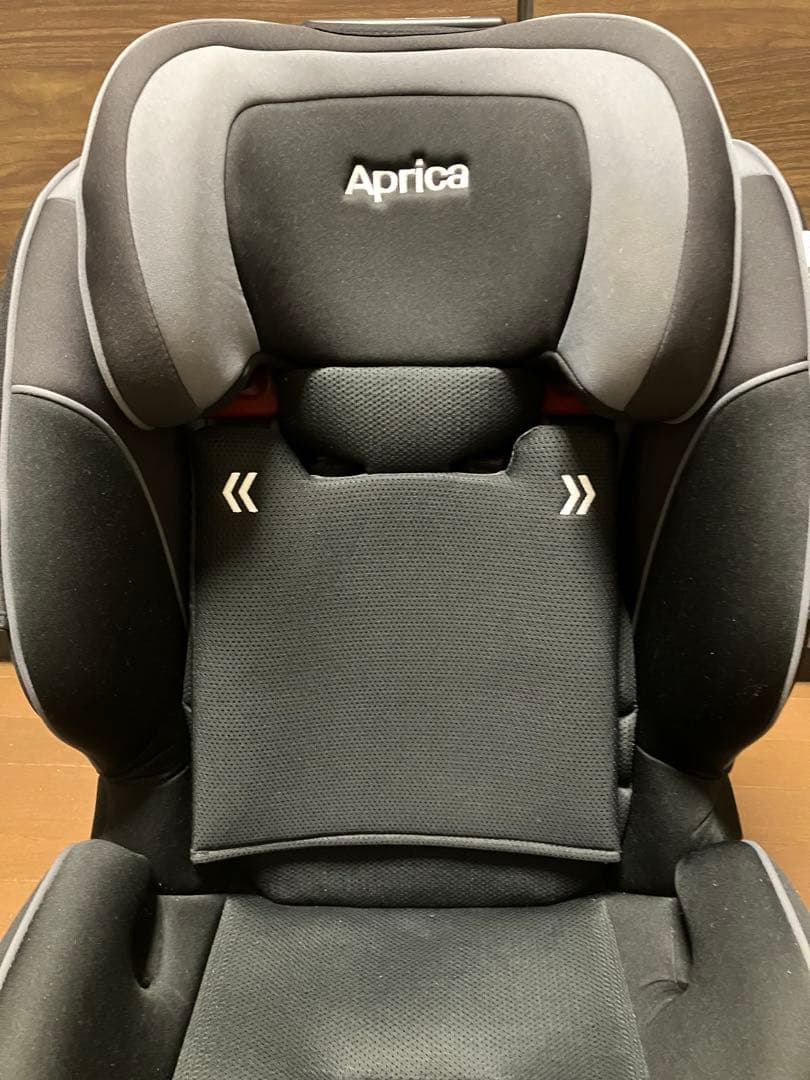 Aprica formfit チャイルド&ジュニアシート ISOFIX