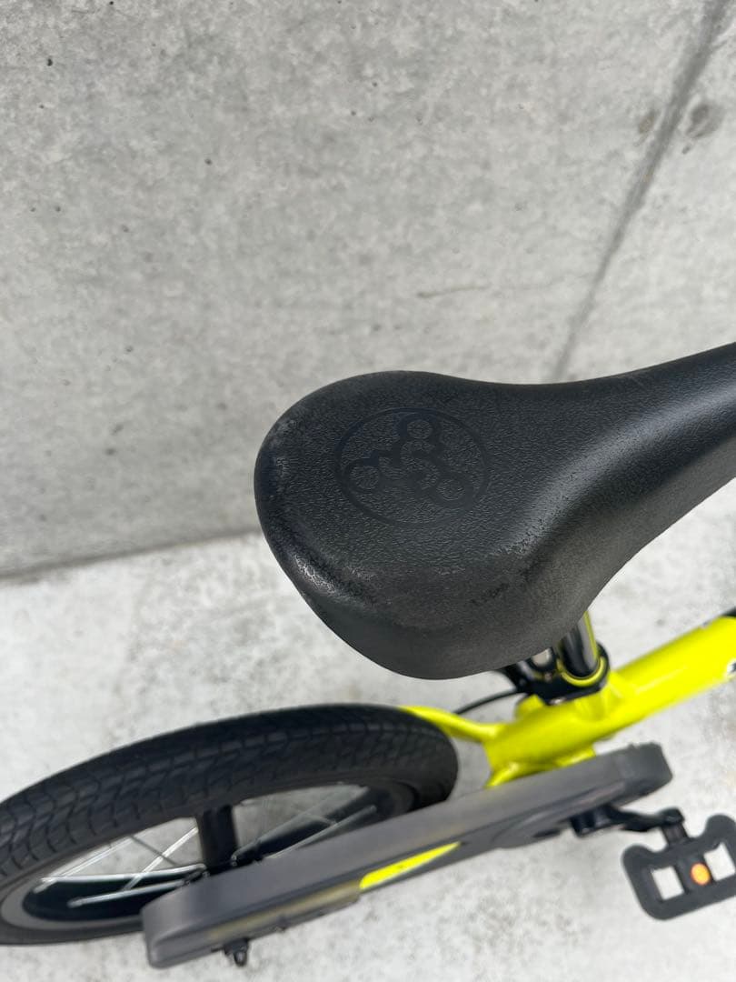 STRIDER ストライダー 14x ライムイエロー