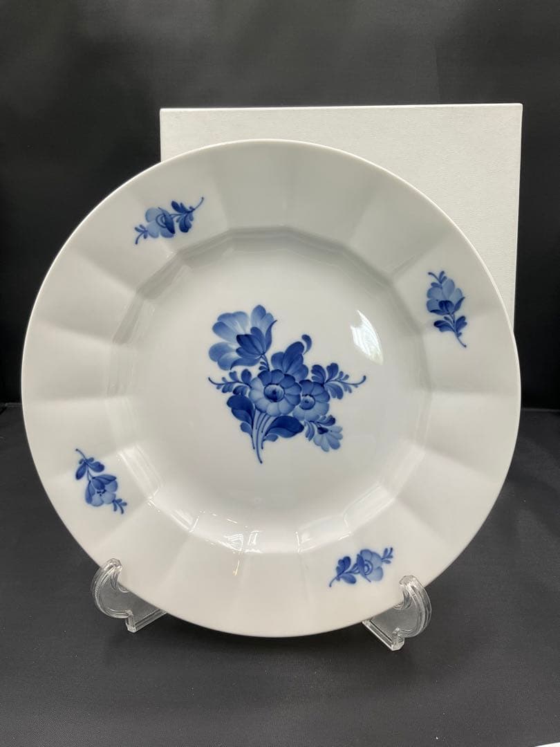 未使用　ロイヤルコペンハーゲン　ブルーフラワー　アンギュラー　プレート