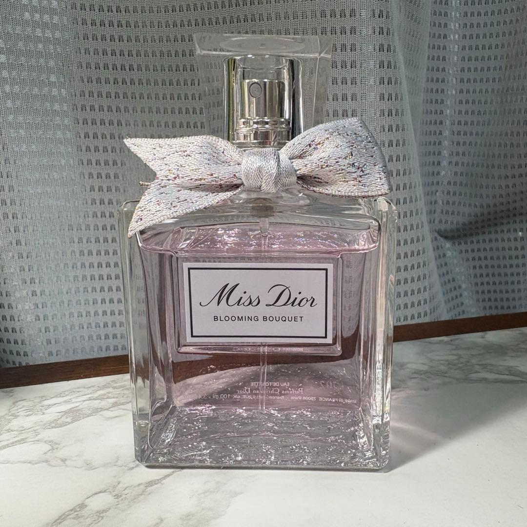 Miss Dior ブルーミングブーケ