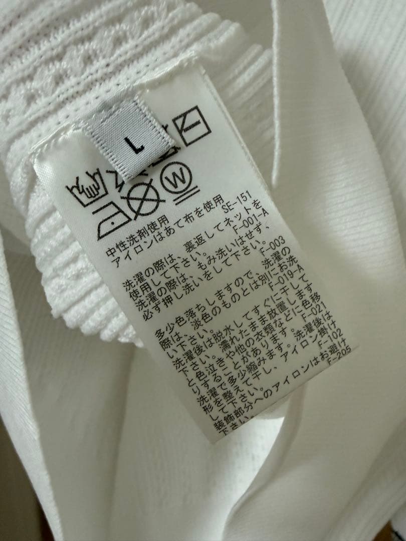 【完売品】JUN&ROPE ミニケーブル柄プレート使い 長袖プルオーバー L