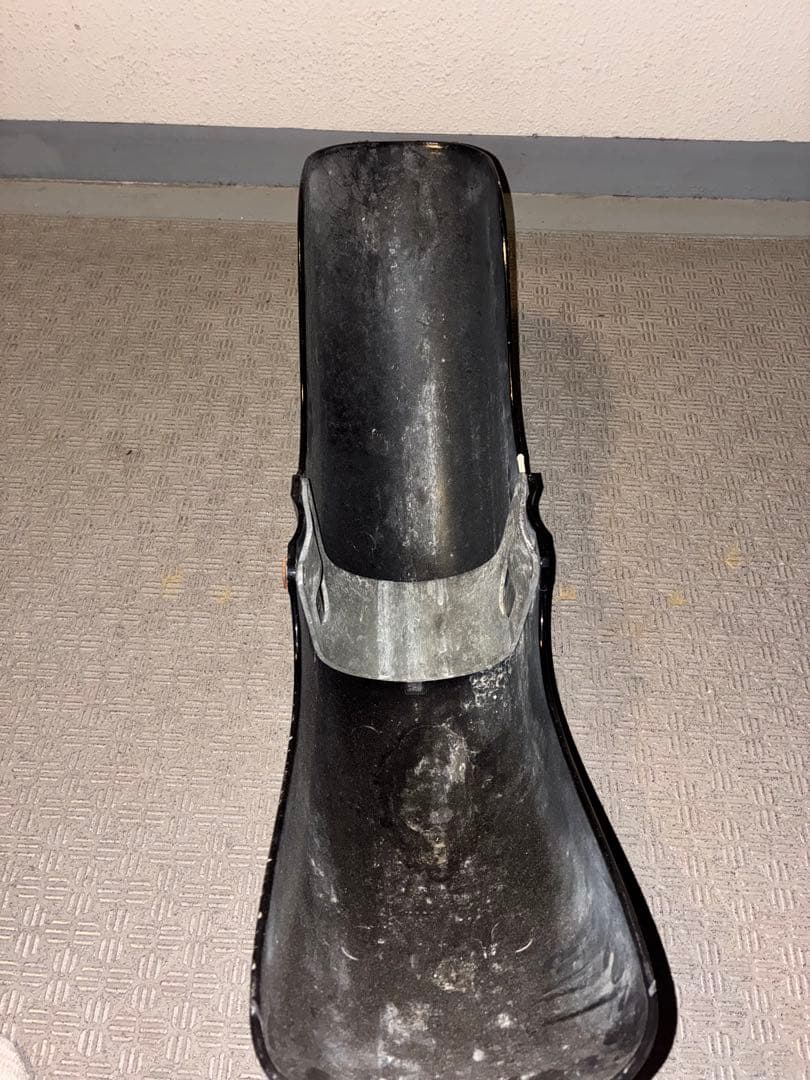 HONDAシャドウ400NC34純正スタッズ付き黒バイクフロントフェンダー